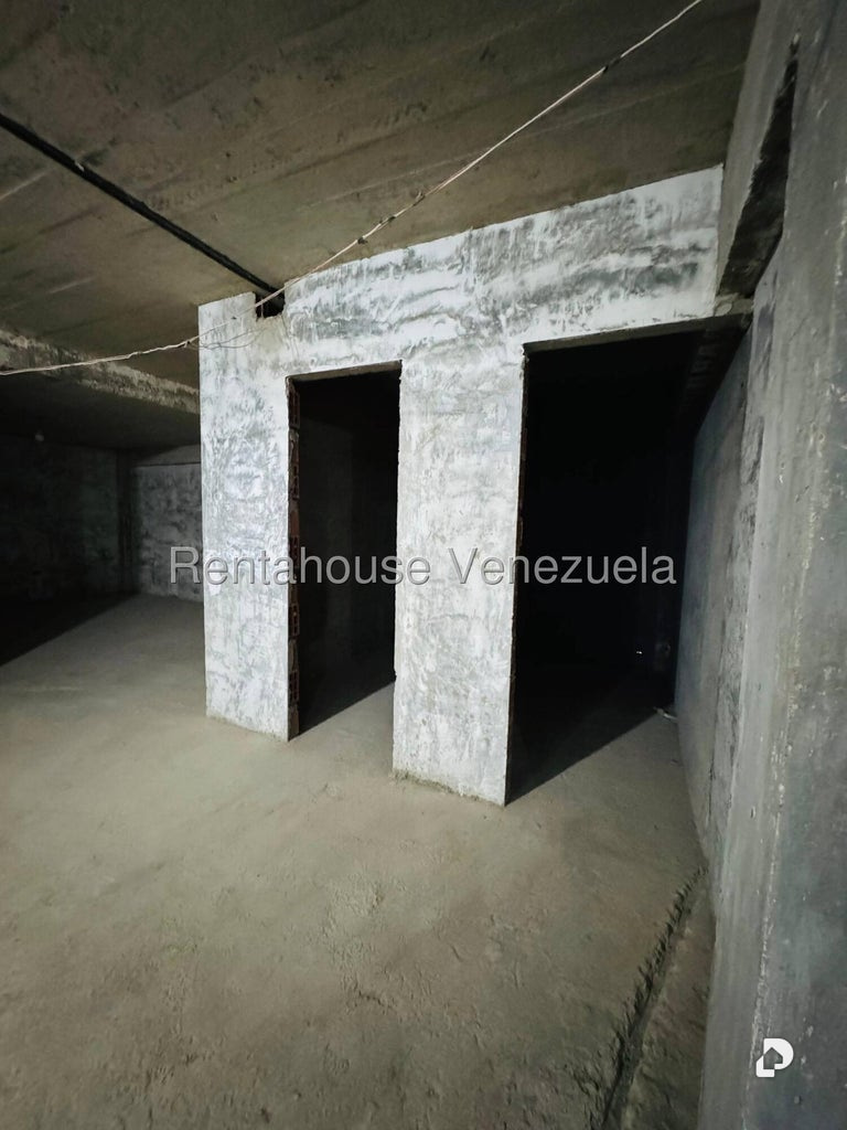 Local comercial en Parroquia Altagracia, Caracas – 30