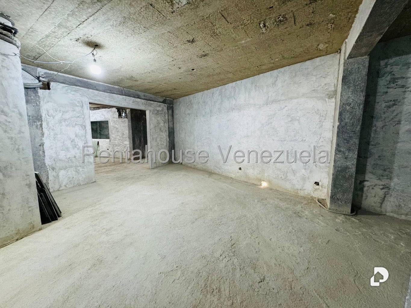 Local comercial en Parroquia Altagracia, Caracas – 18