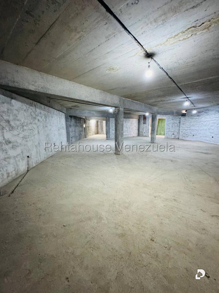 Local comercial en Parroquia Altagracia, Caracas – 28