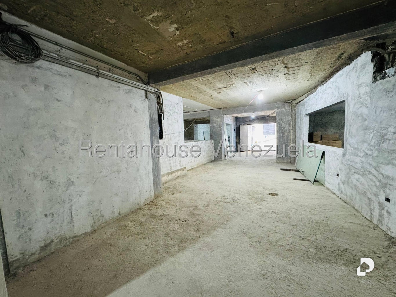 Local comercial en Parroquia Altagracia, Caracas – 25