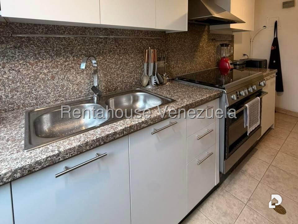 Apartamento en La Boyera, Caracas – 12