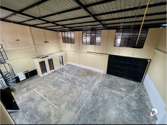 Local comercial en Los Guayos – 8