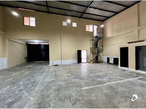 Local comercial en Los Guayos – 9