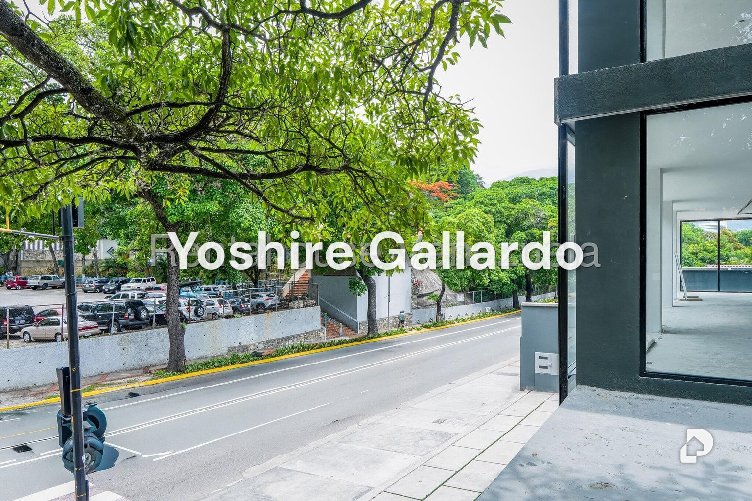 Local comercial en Chuao, Caracas – 22