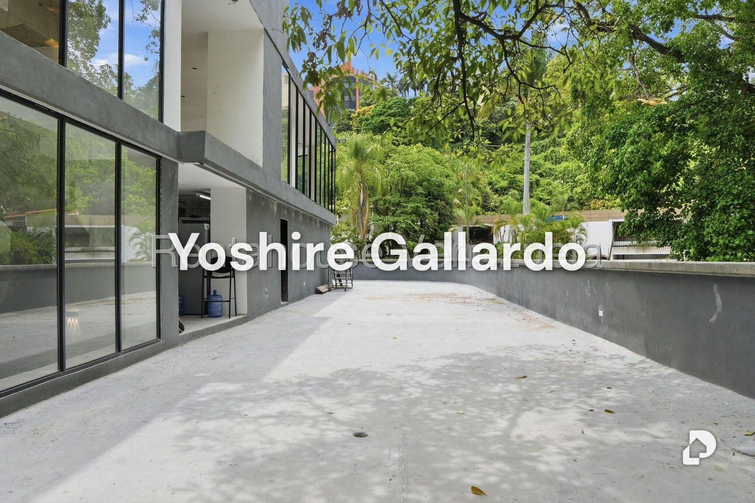 Local comercial en Chuao, Caracas – 21