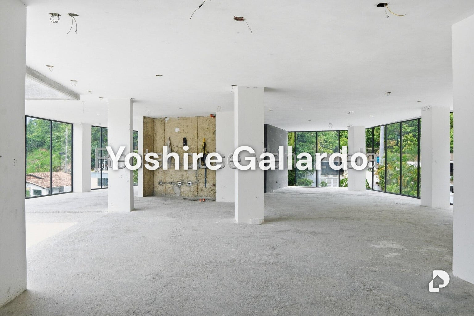 Local comercial en Chuao, Caracas – 28