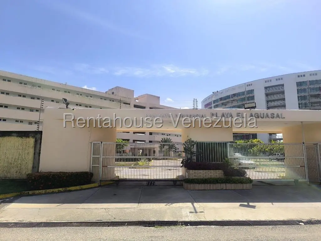 Apartamento en Agua Sal, Higuerote - 1