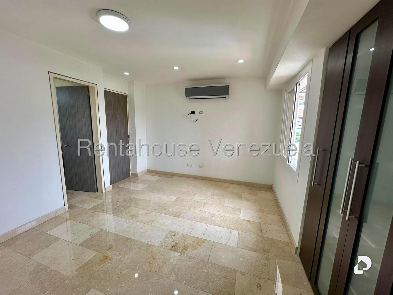 Apartamento en El Rosal, Caracas – 19