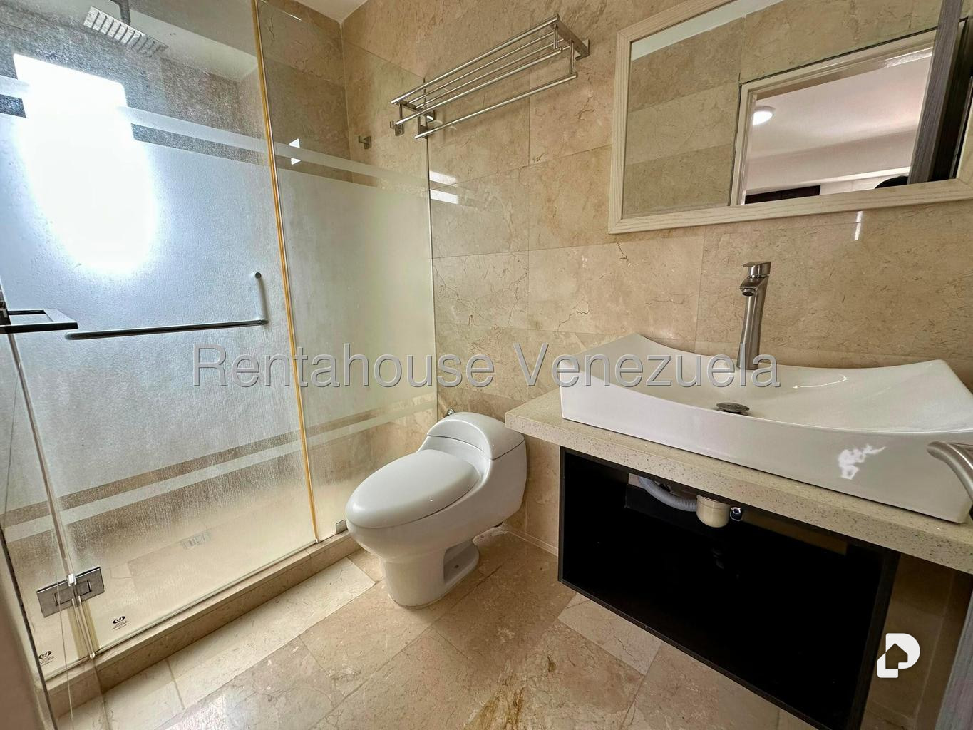 Apartamento en El Rosal, Caracas – 20