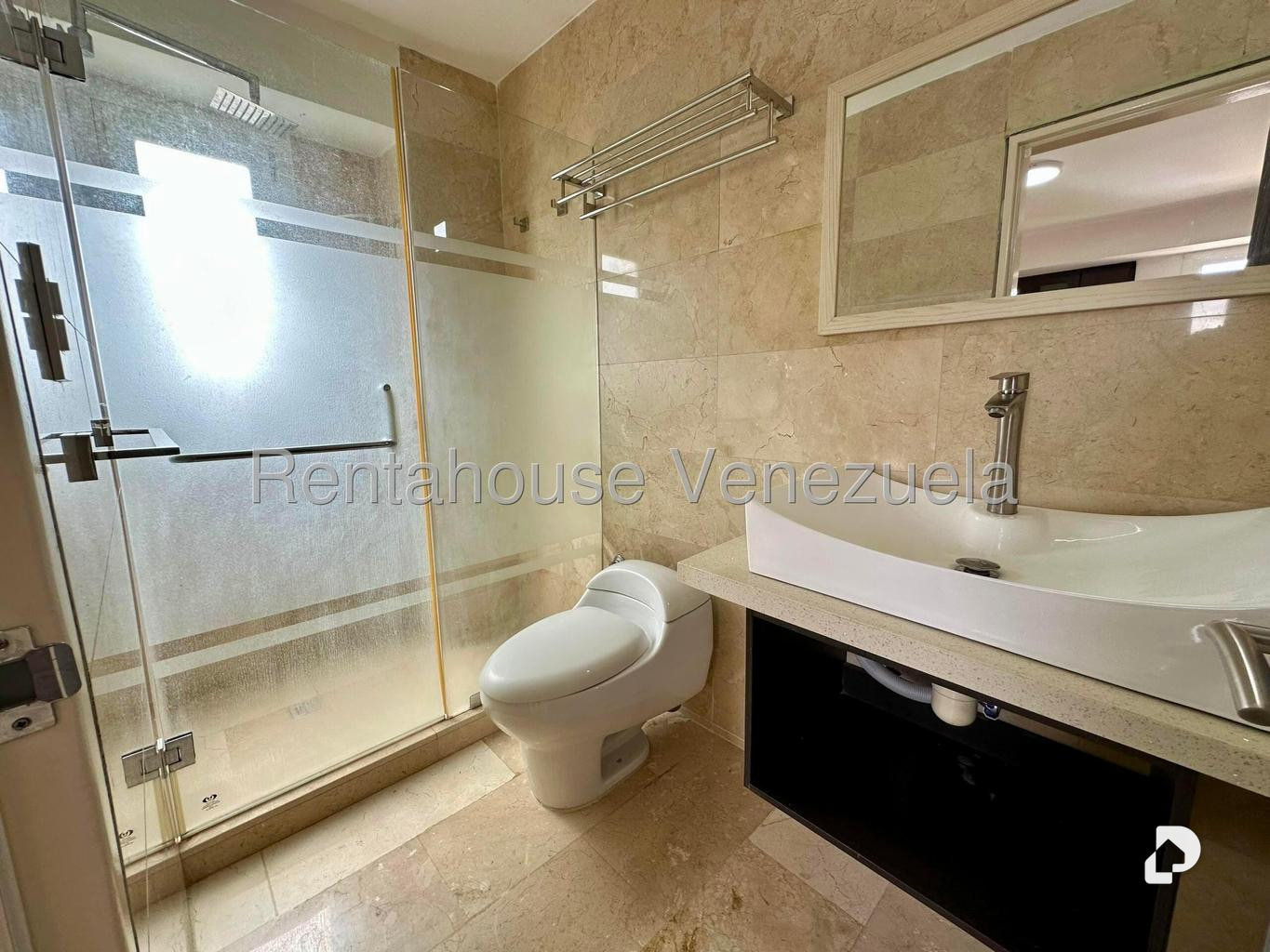 Apartamento en El Rosal, Caracas – 21