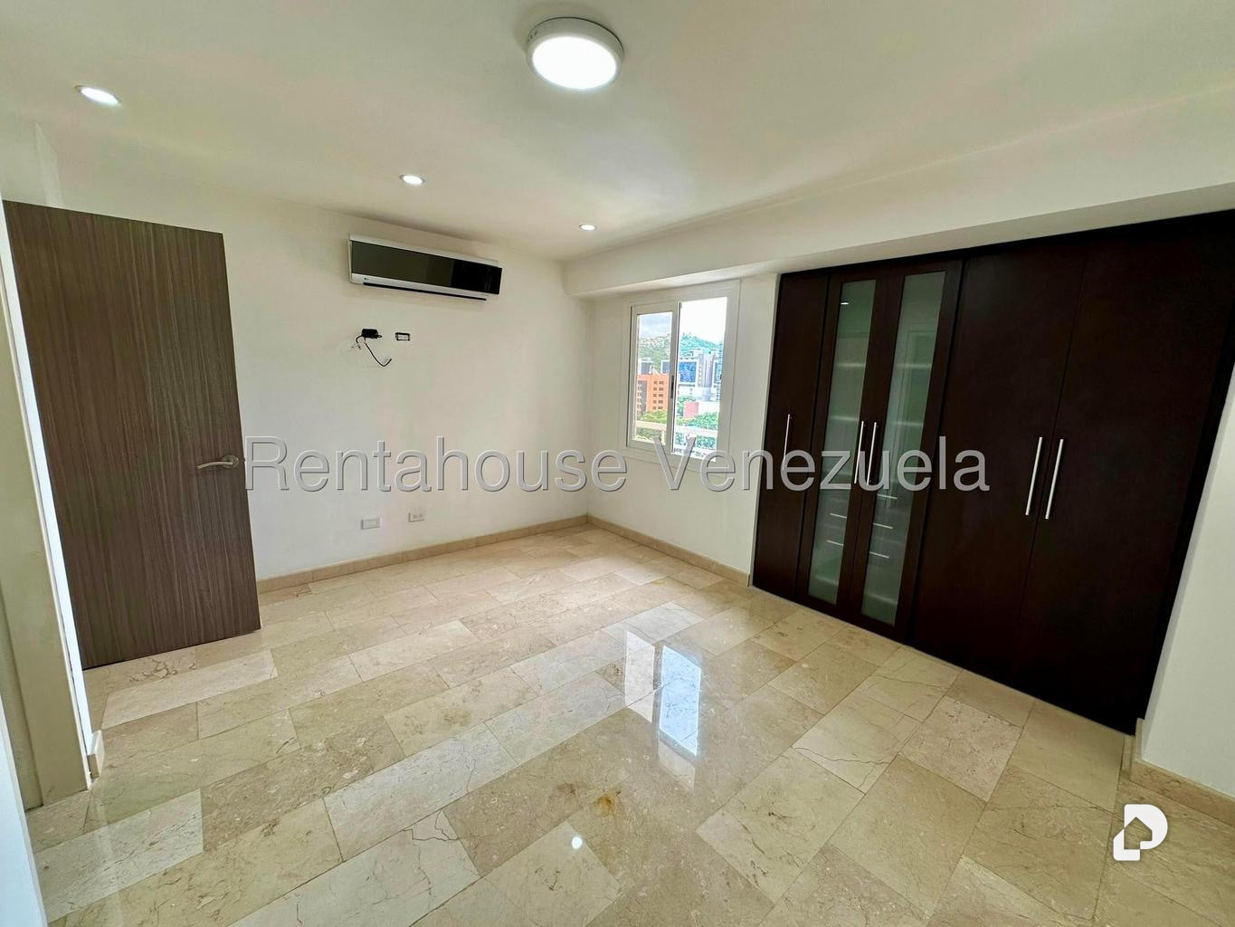 Apartamento en El Rosal, Caracas – 17