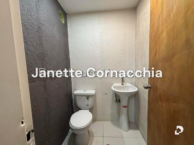 Local comercial en Boleíta Sur, Caracas – 11
