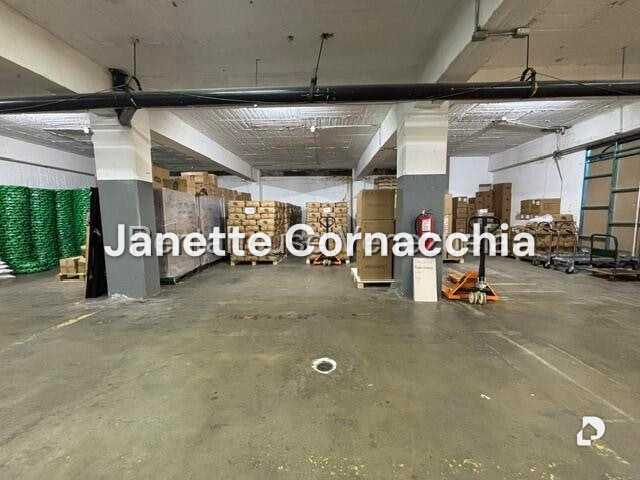 Local comercial en Boleíta Sur, Caracas – 16