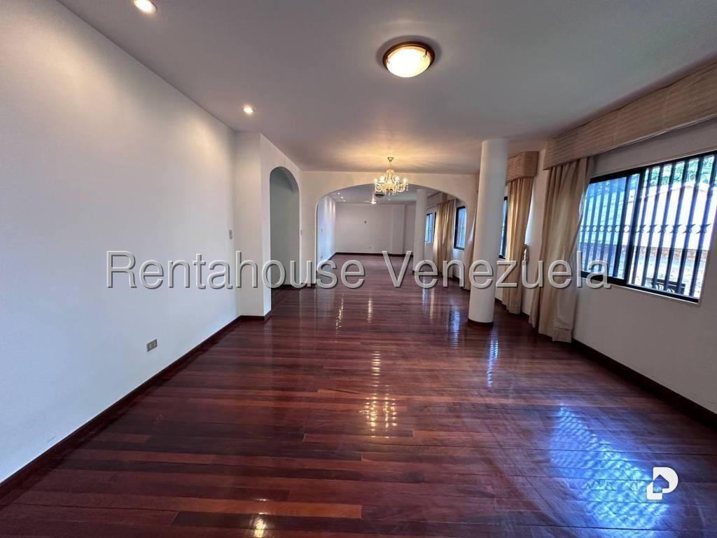Casa en Altamira, Caracas – 7