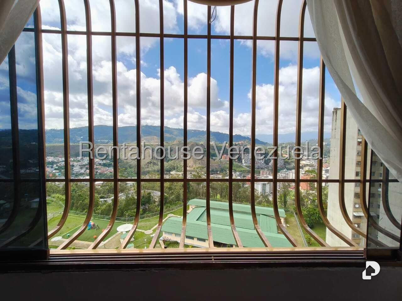 Apartamento en La Rosaleda, San Antonio de Los Altos