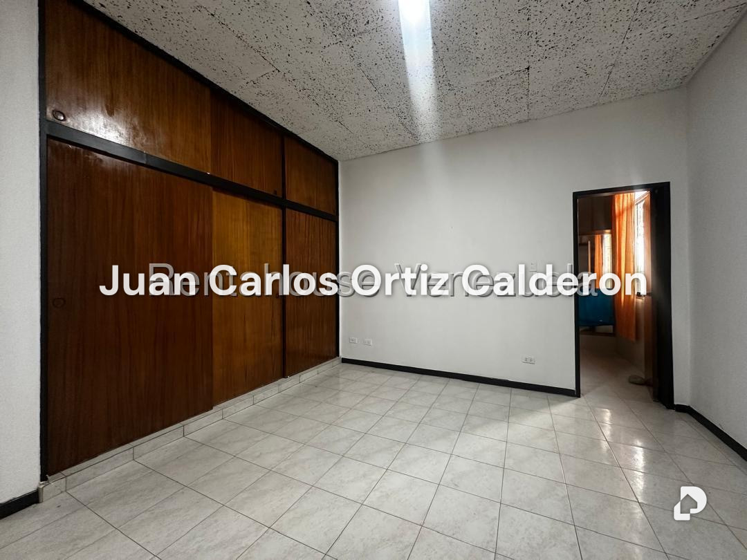 Local comercial en El Marqués, Caracas – 16