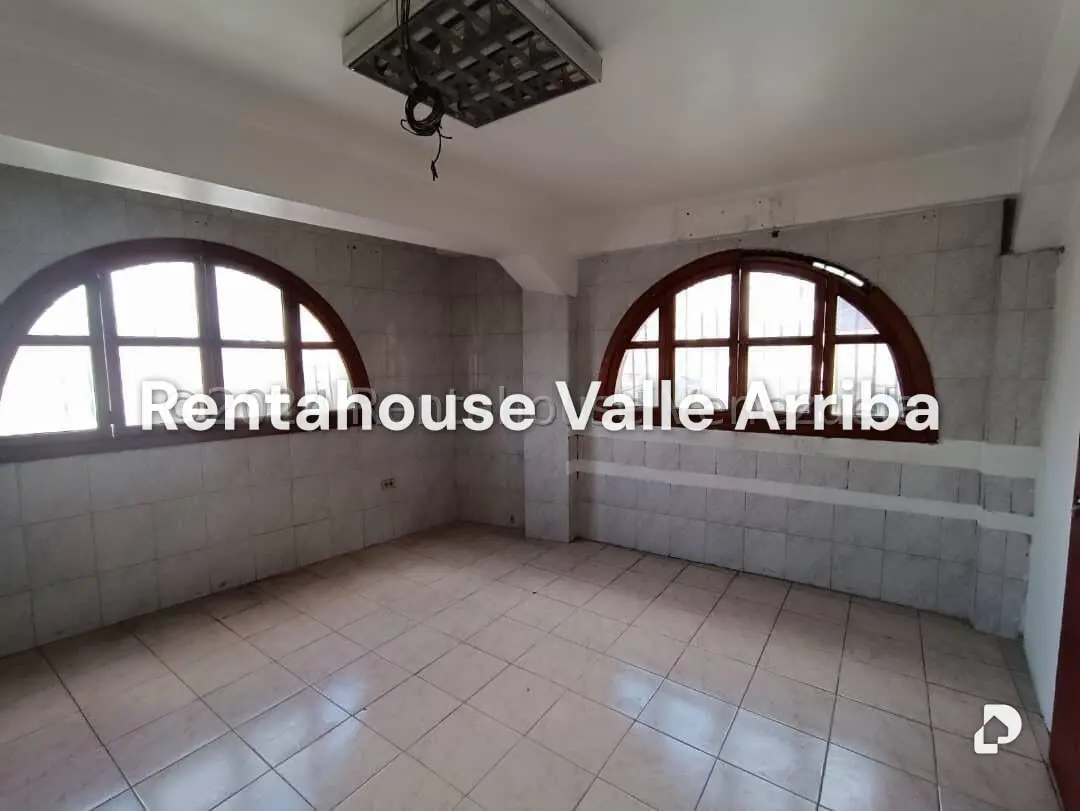 Local comercial en Guatire – 18