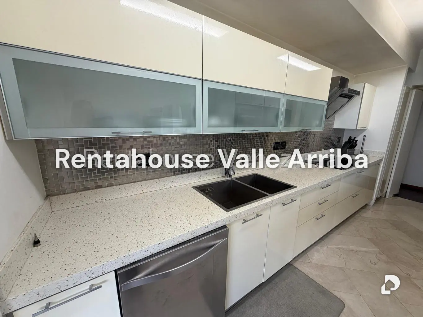 Apartamento en La Alameda, Caracas – 11