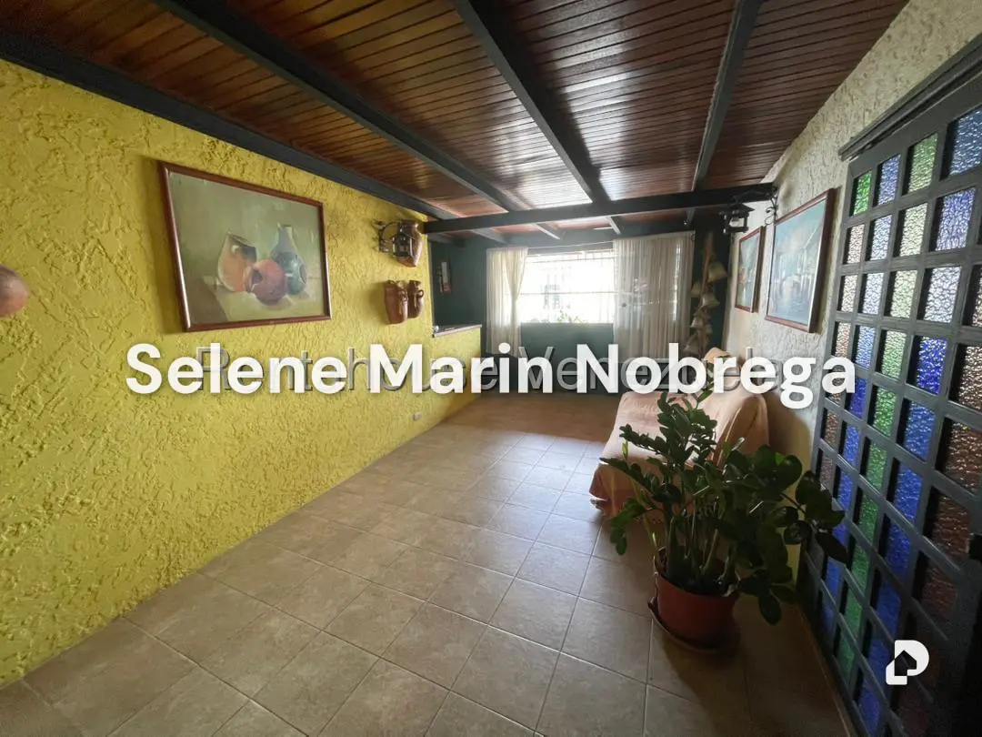 Local comercial en Boleíta Sur, Caracas – 16