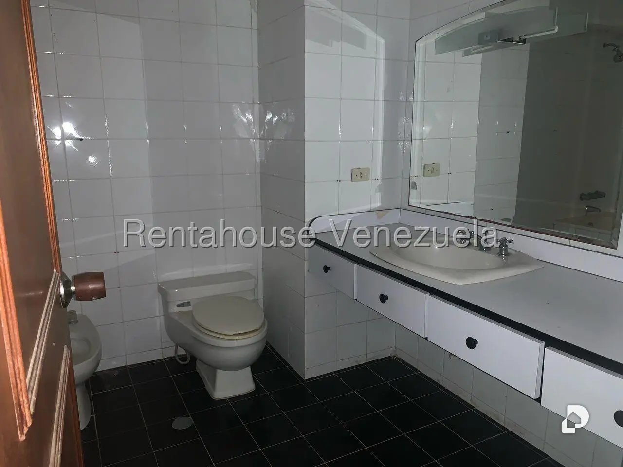 Apartamento en Terrazas del Ávila, Caracas – 19