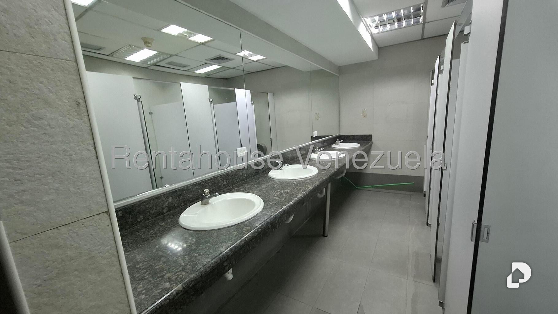 Oficina en Macaracuay, Caracas – 17