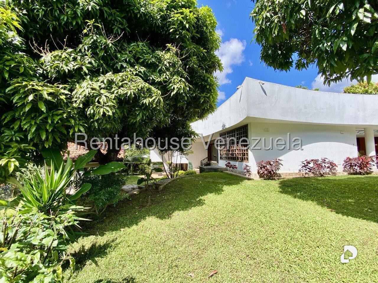 Casa en Lomas De La Trinidad, Caracas – 30