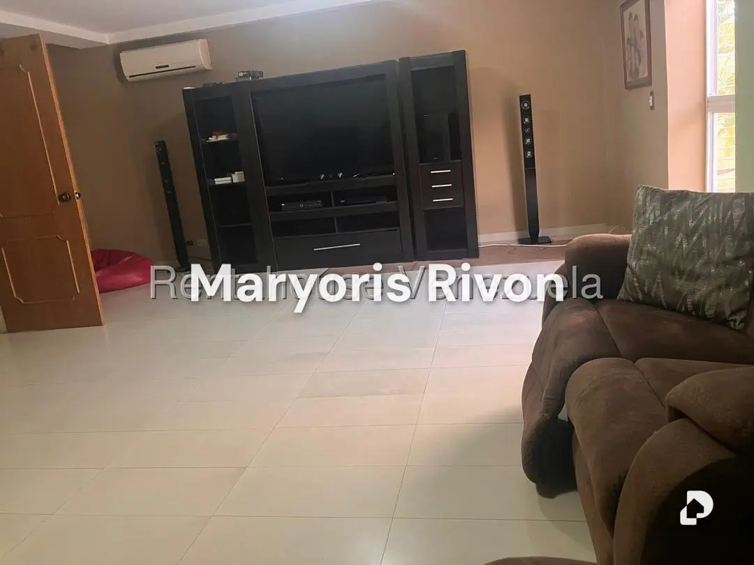 Casa en La Boyera, Caracas – 18