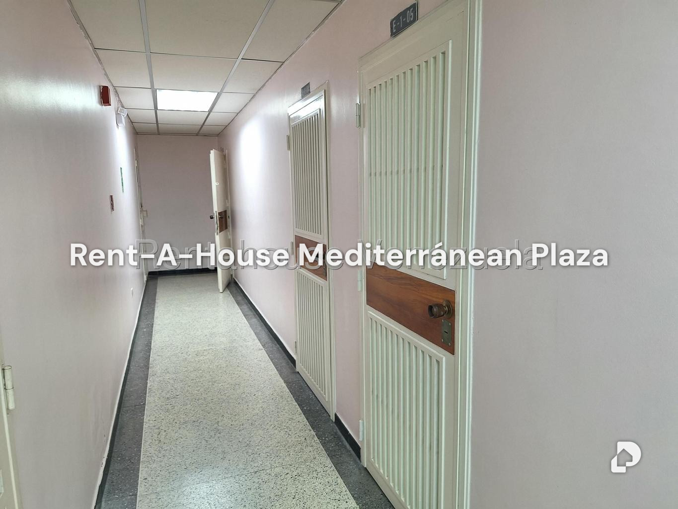 Office in Zona Industrial, Valencia – 28