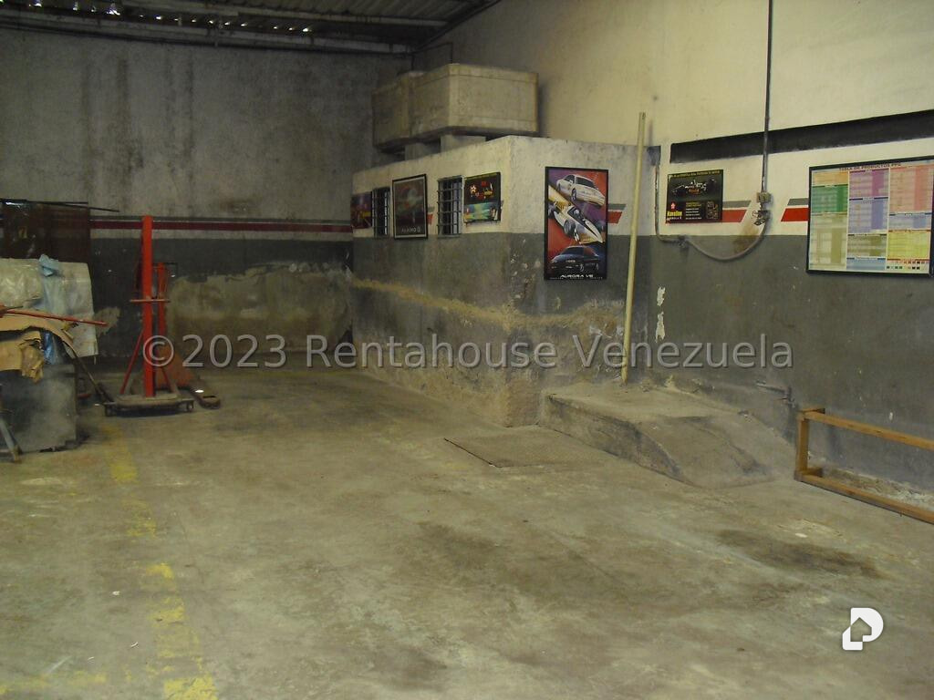 Galpón en Boleíta Sur, Caracas – 13