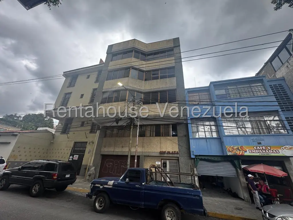 Local comercial en Baruta, Caracas - 1