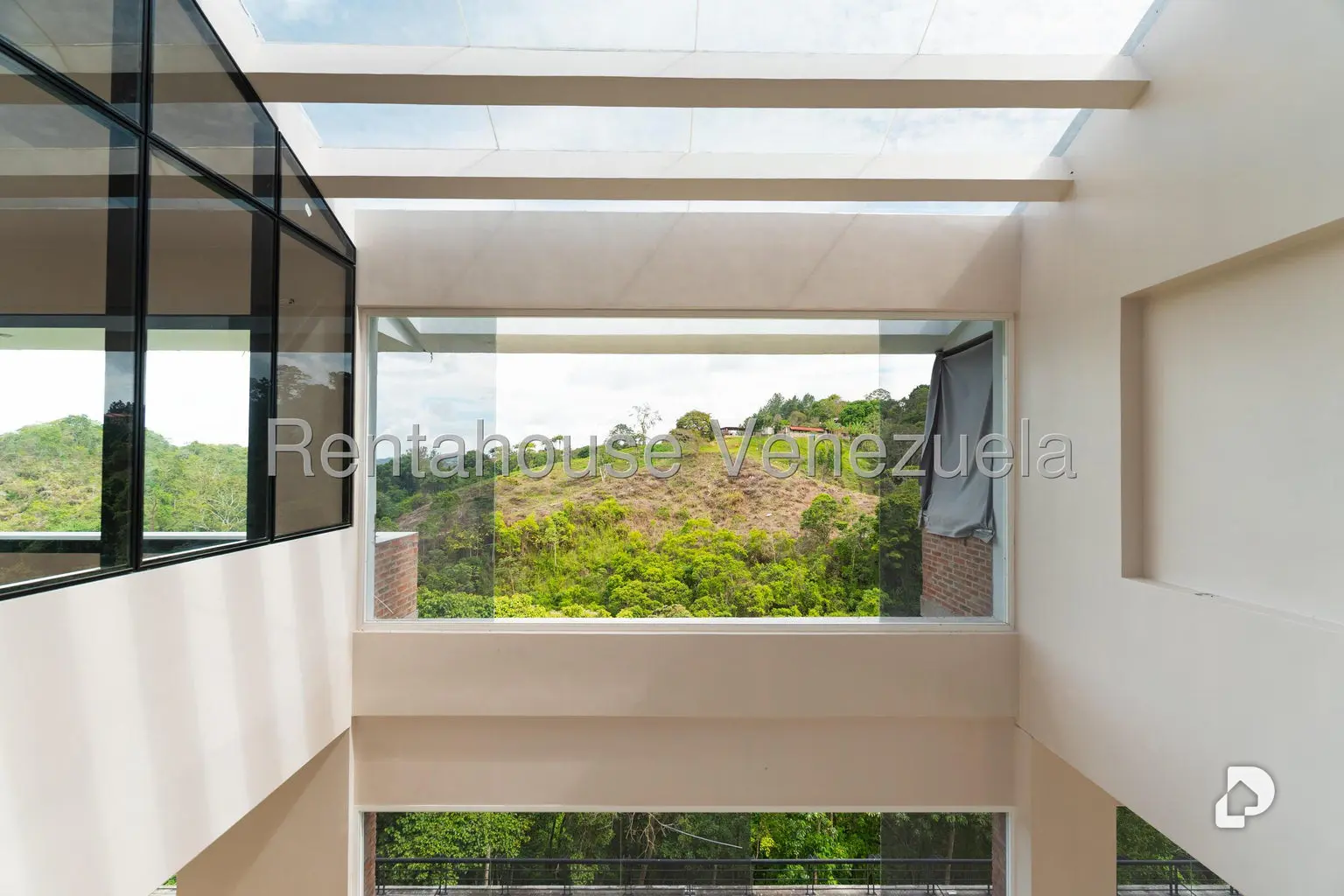 Casa en La Lagunita Country Club, Caracas – 17