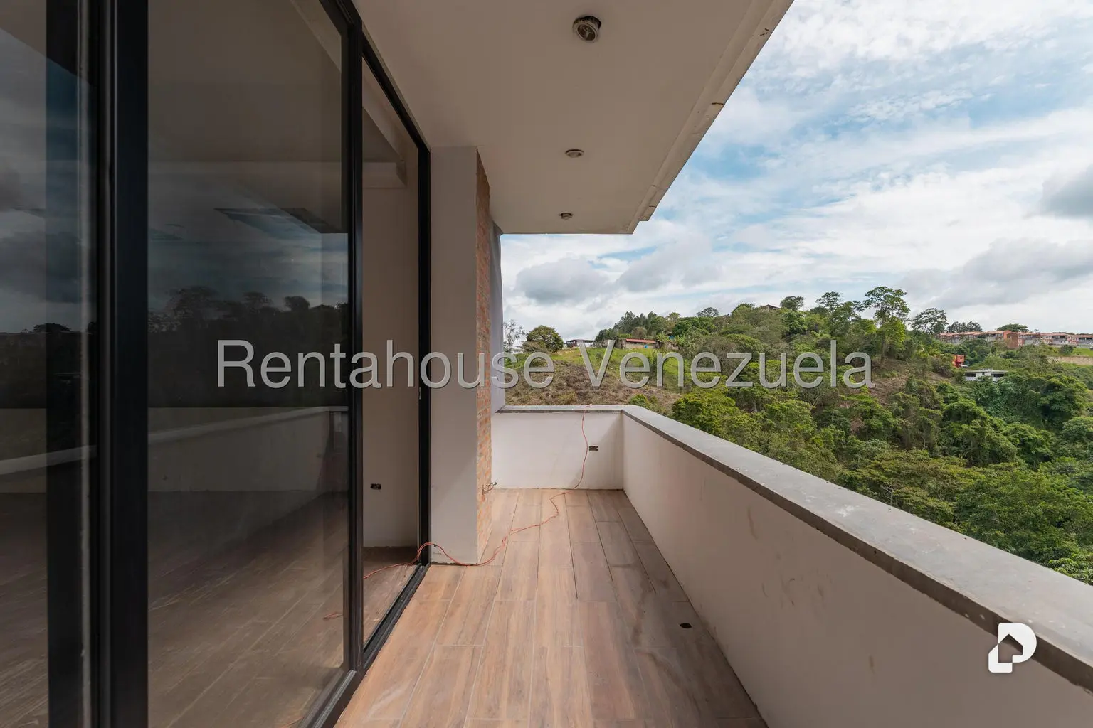 Casa en La Lagunita Country Club, Caracas – 22