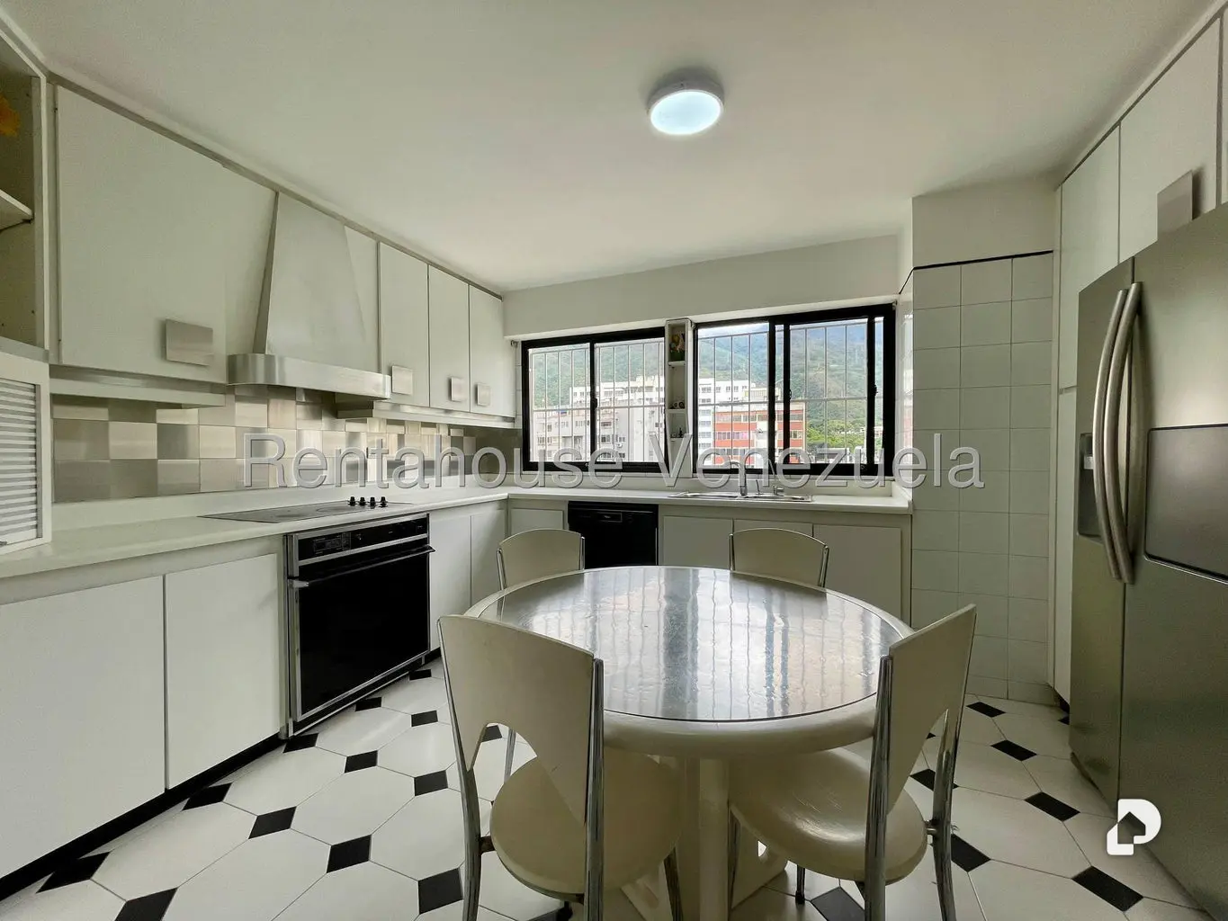Apartamento en La Florida, Caracas – 27