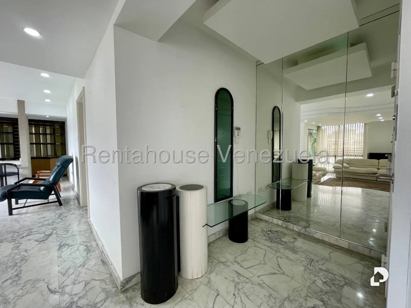 Apartamento en La Florida, Caracas – 9