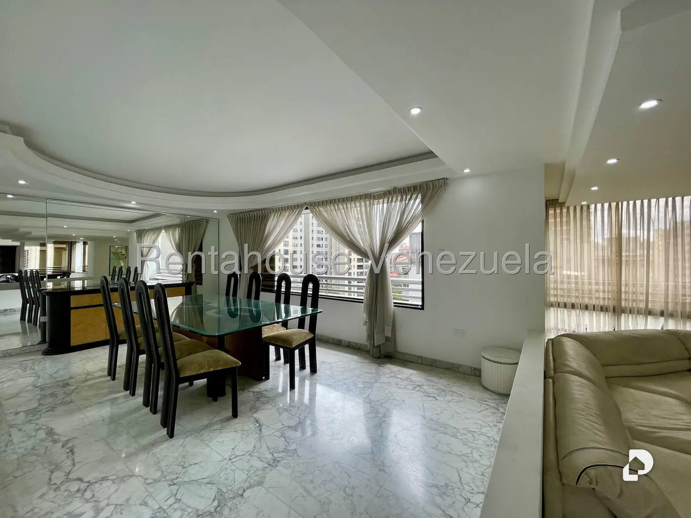 Apartamento en La Florida, Caracas – 22