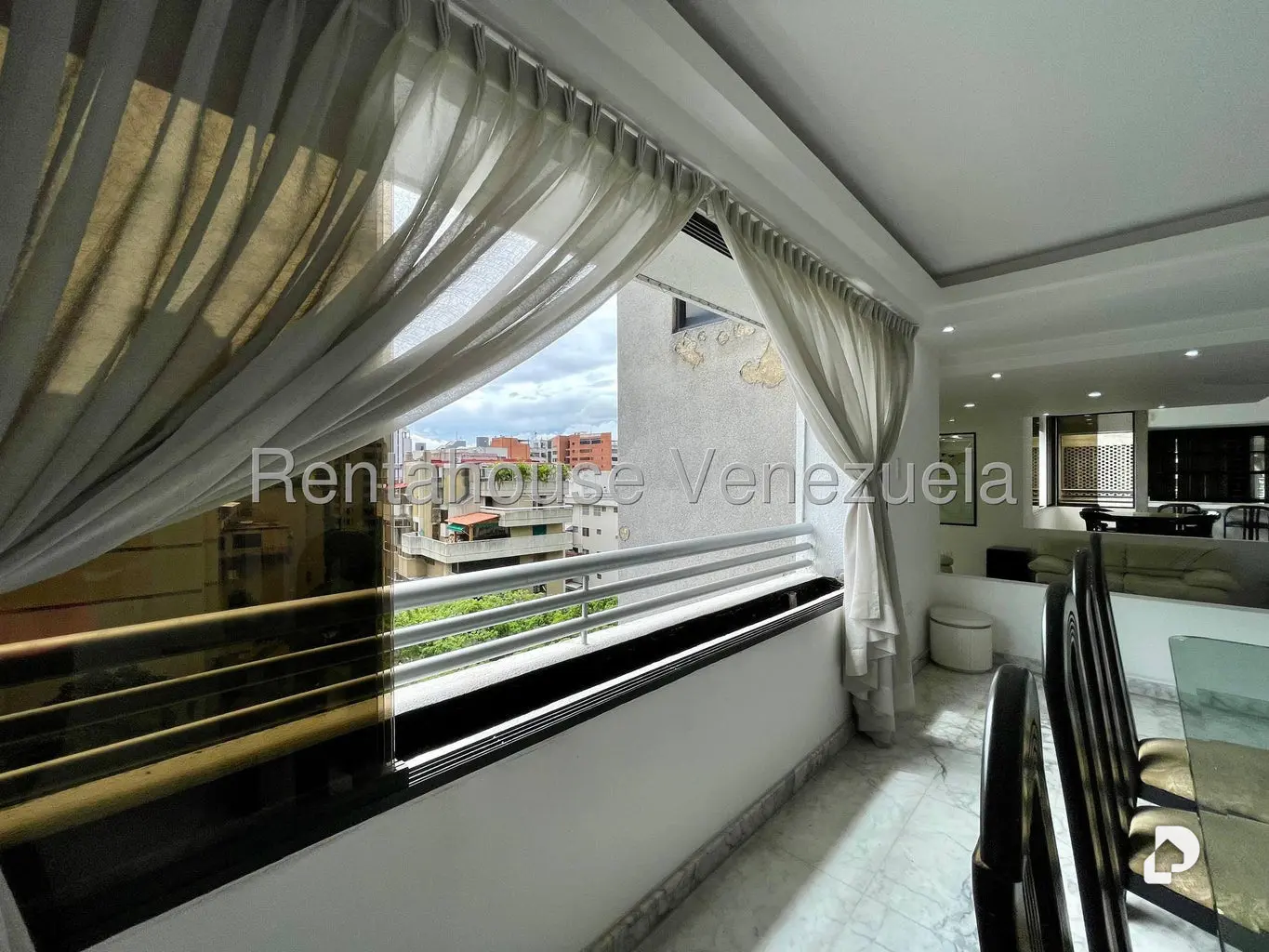 Apartamento en La Florida, Caracas – 21