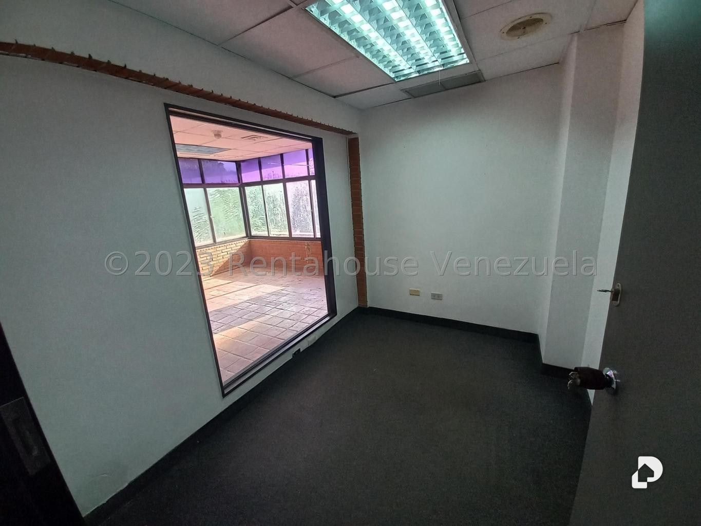 Oficina en Las Mercedes, Caracas – 14