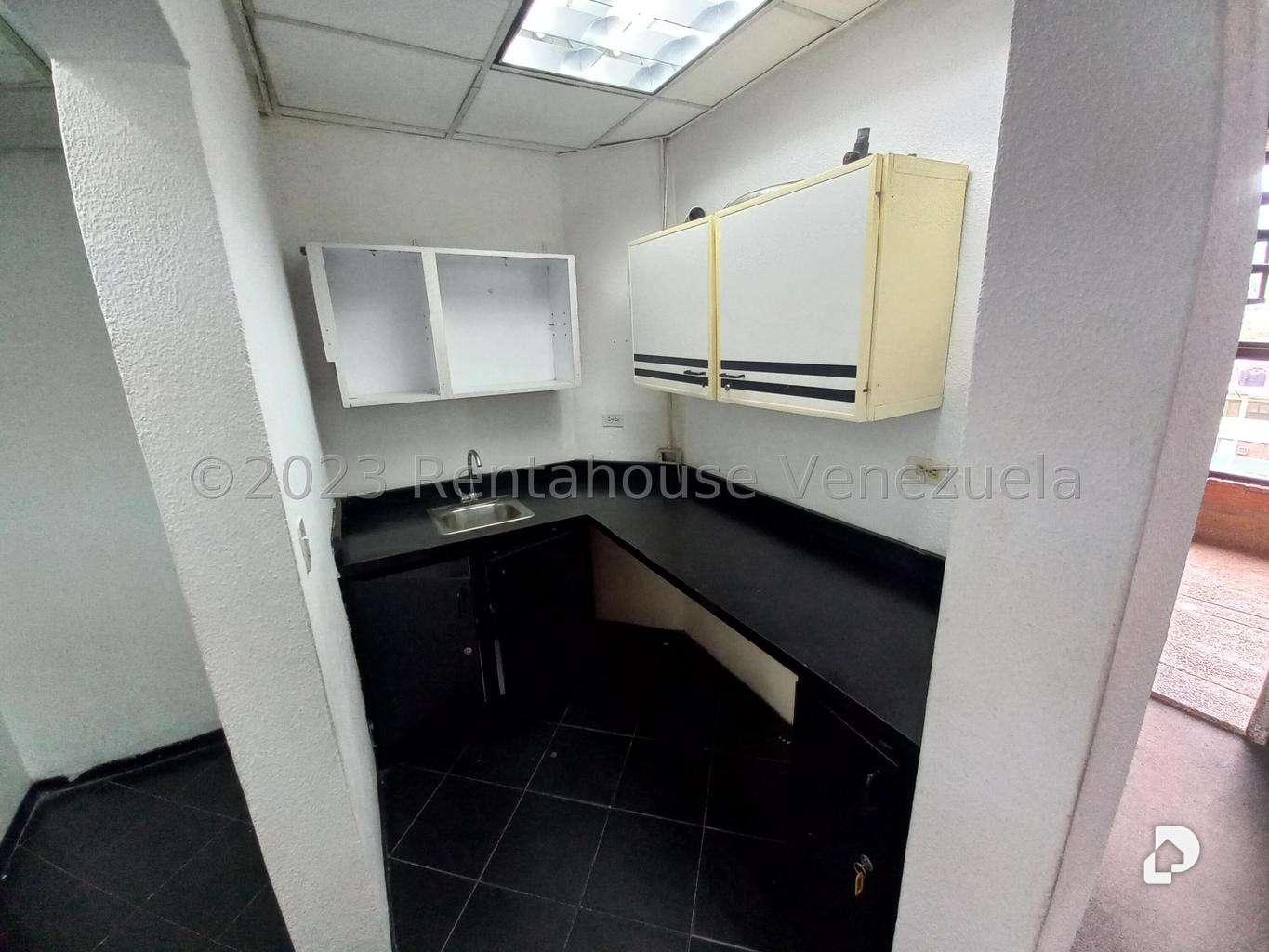 Oficina en Las Mercedes, Caracas – 25