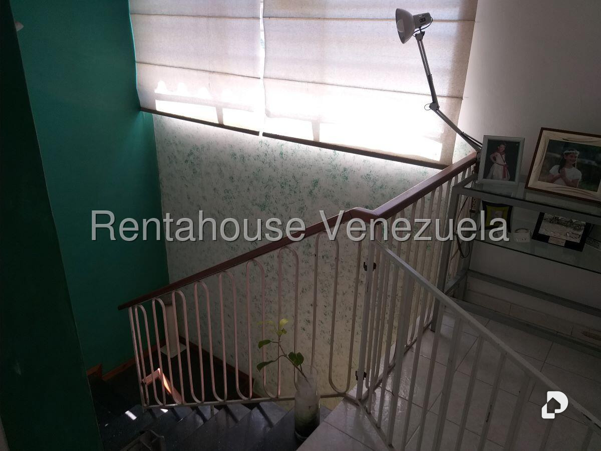 Casa en Los Palos Grandes, Caracas – 23