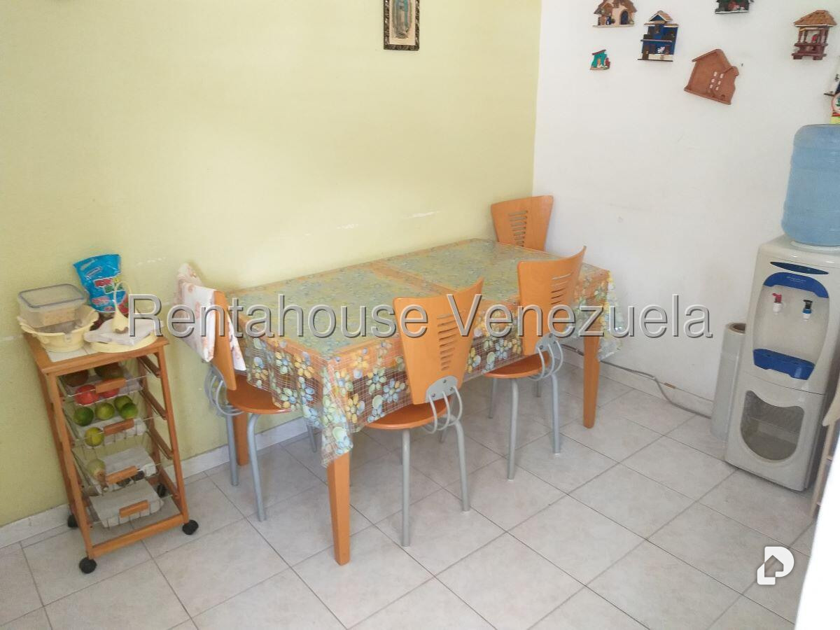 Casa en Los Palos Grandes, Caracas – 29