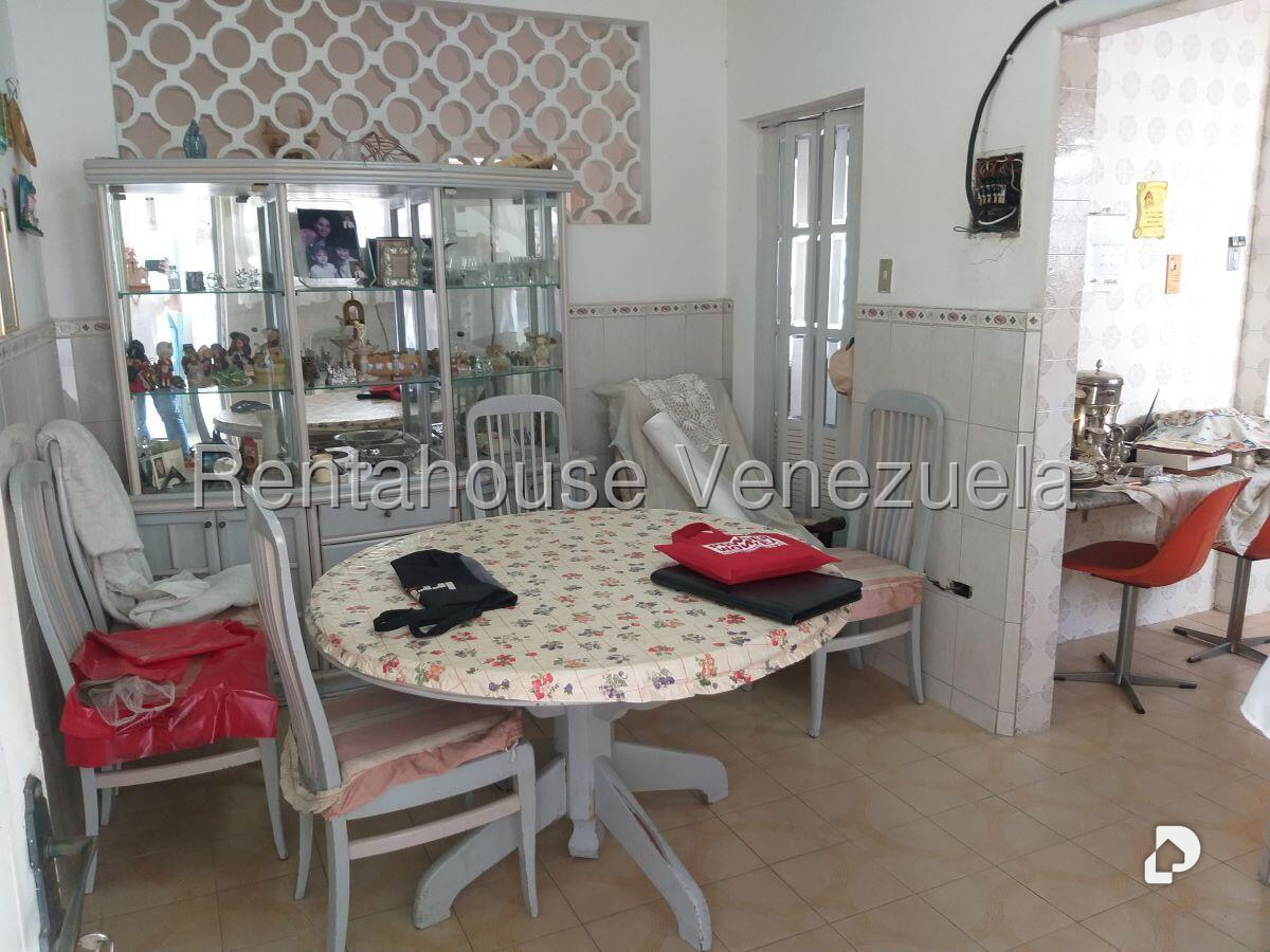 Casa en Los Palos Grandes, Caracas – 14