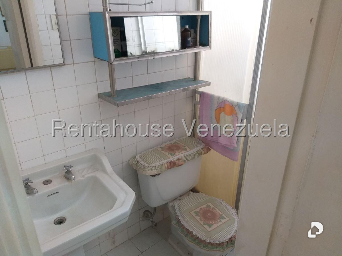 Casa en Los Palos Grandes, Caracas – 21
