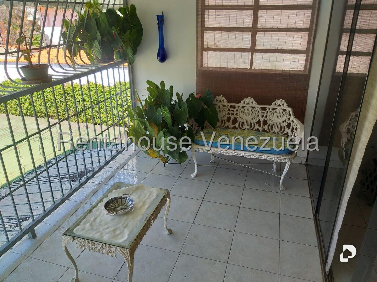 Casa en Los Palos Grandes, Caracas – 26