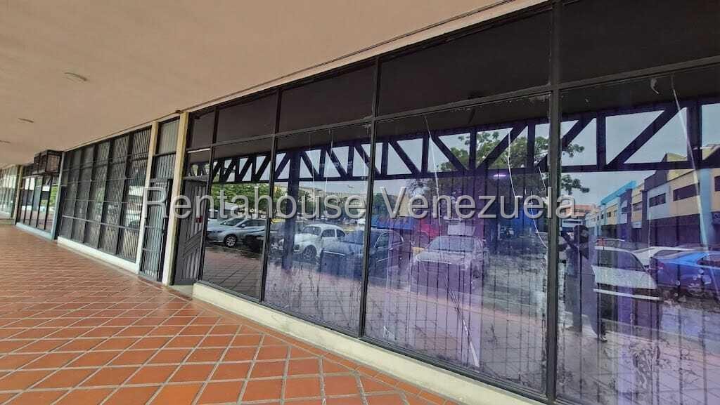 Local comercial en Zona Industrial, Valencia - 1