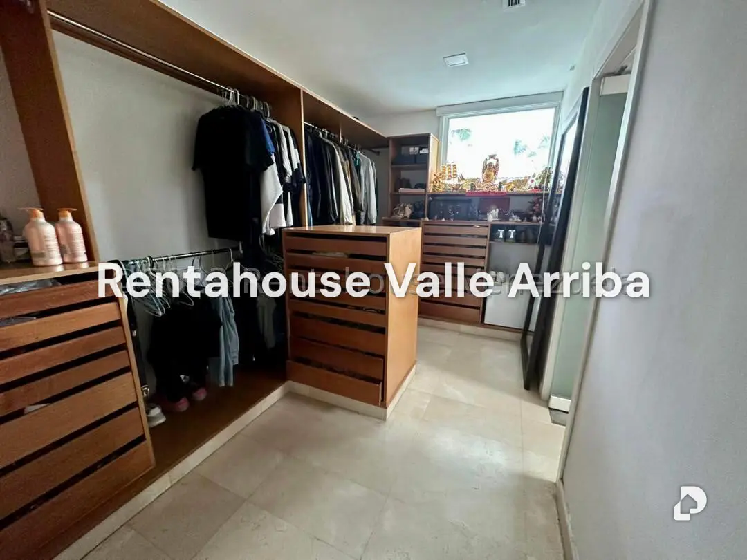Casa en La Lagunita Country Club, Caracas – 28