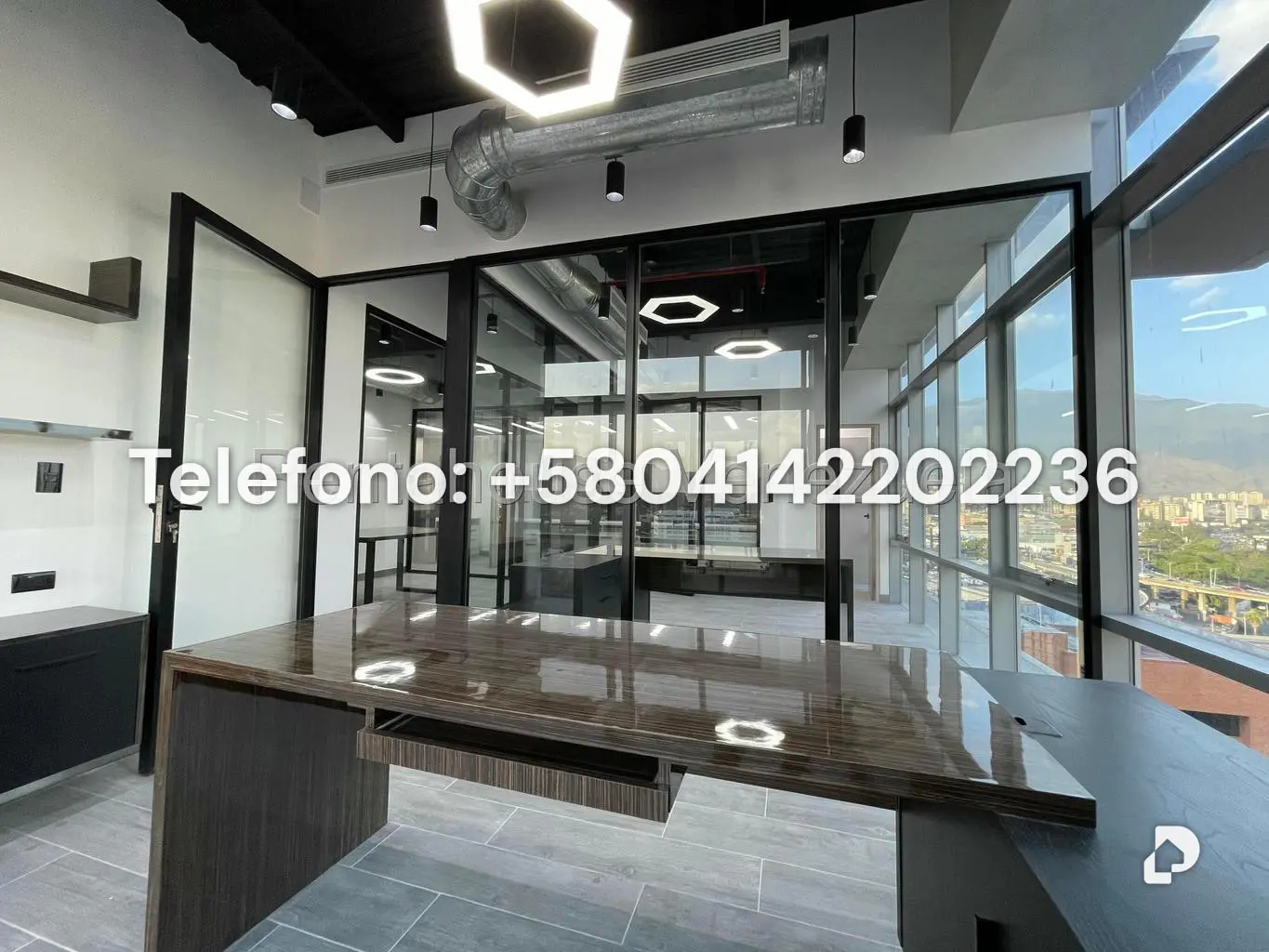 Oficina en Las Mercedes, Caracas – 27