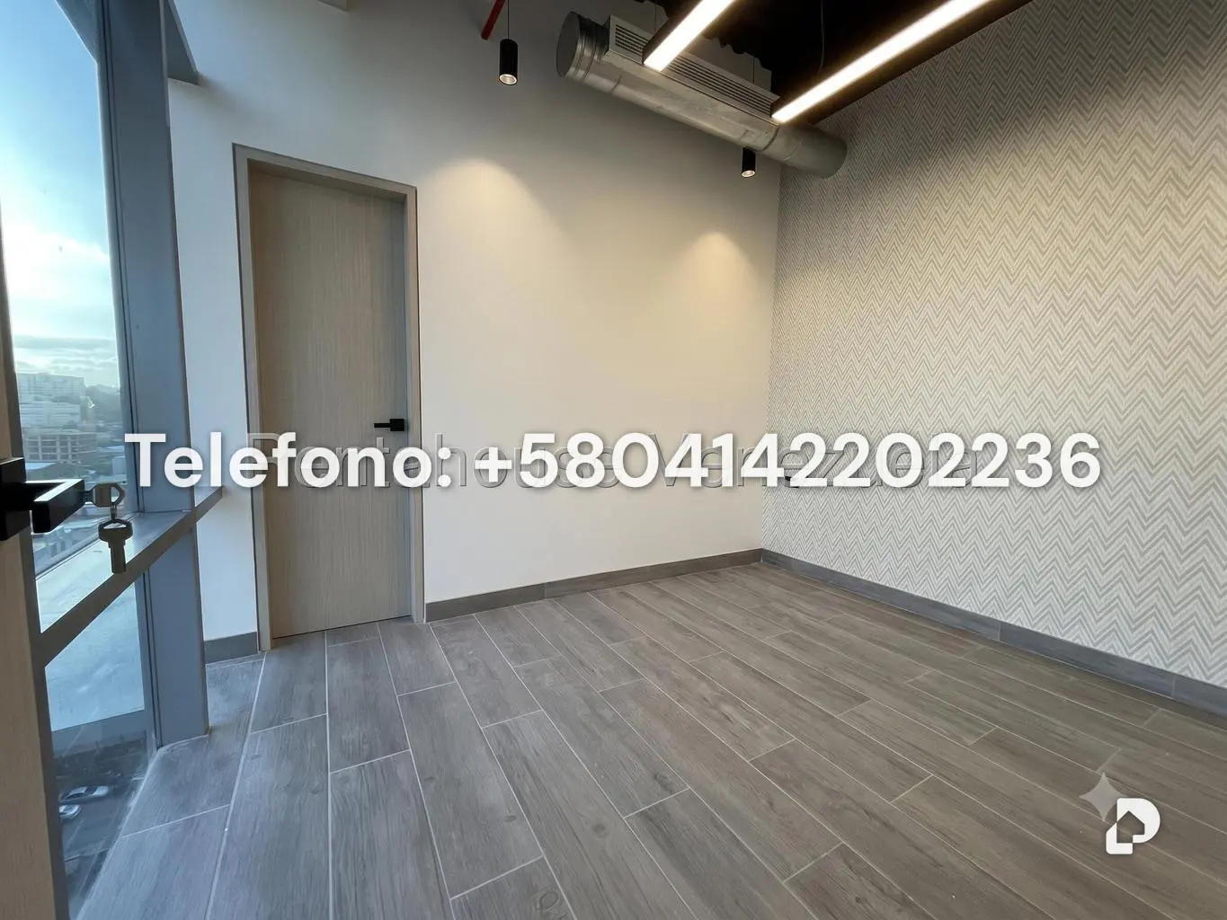 Oficina en Las Mercedes, Caracas – 19
