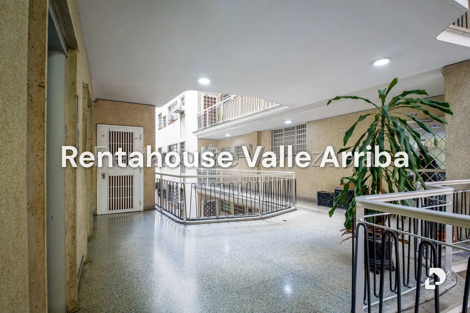 Building in El Rosal, Caracas – 23