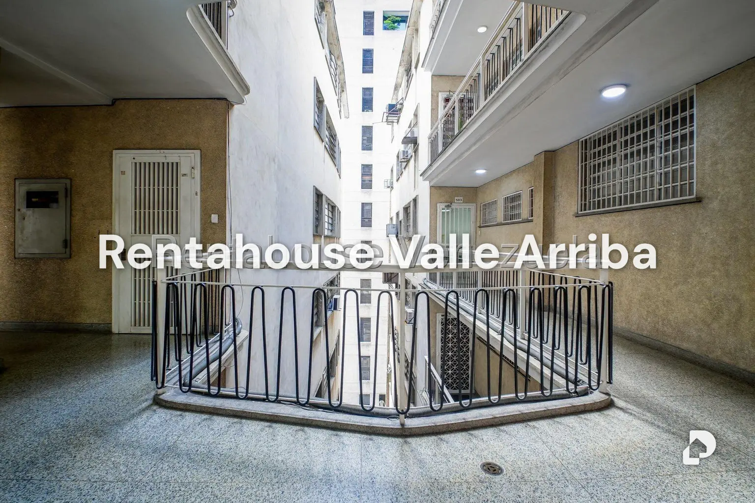 Building in El Rosal, Caracas – 24