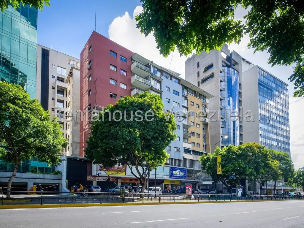 Edificio en El Rosal, Caracas - 1